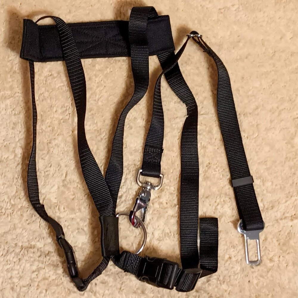Newer ~Pet Trends Pet Safety Restraint (Size: Large for dogs weighing 44-88 lbs) - Picture 5 of 6